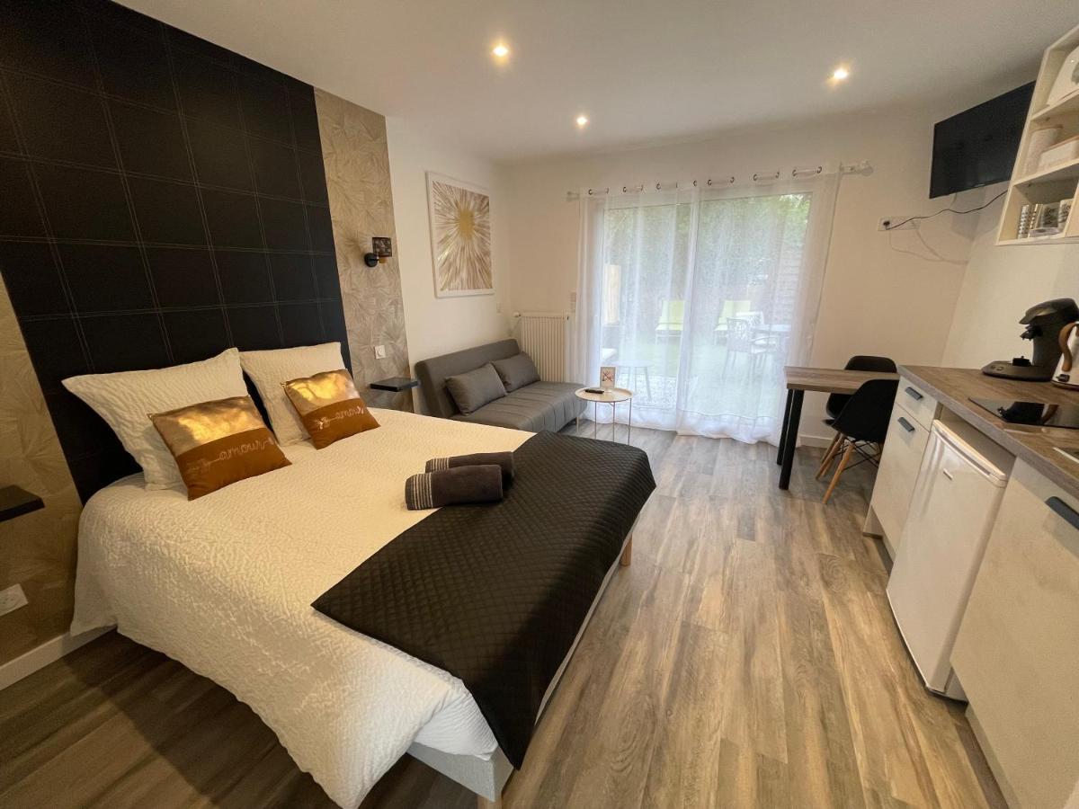 Jardin Prive 2 Bed and Breakfast La Ravoire Exteriör bild